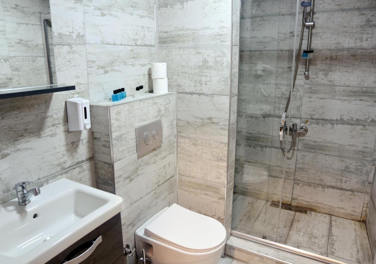 Ars Taxim Hotel Istanbul Bagian luar foto